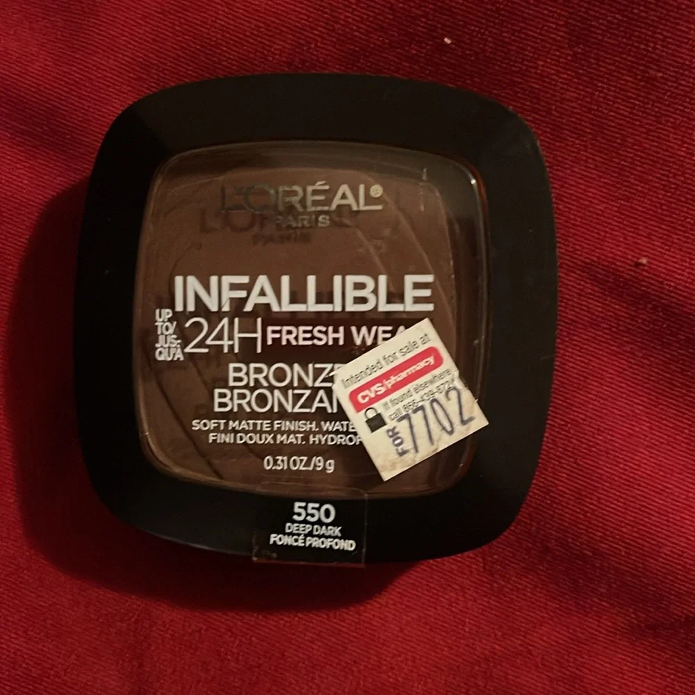 L’ORÉAL Paris Infallible 24H Fresh Wear Soft Matte Bronzer - 550 DEEP DARK